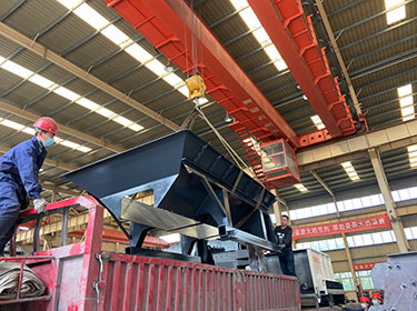 喜訊！板式輸送機新品發貨助力筑垃圾再生資源化在上新高